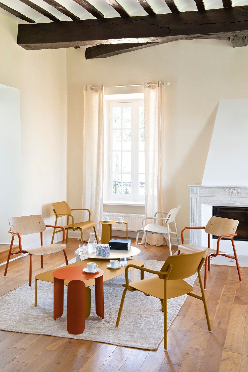 BeBop Round Low Table