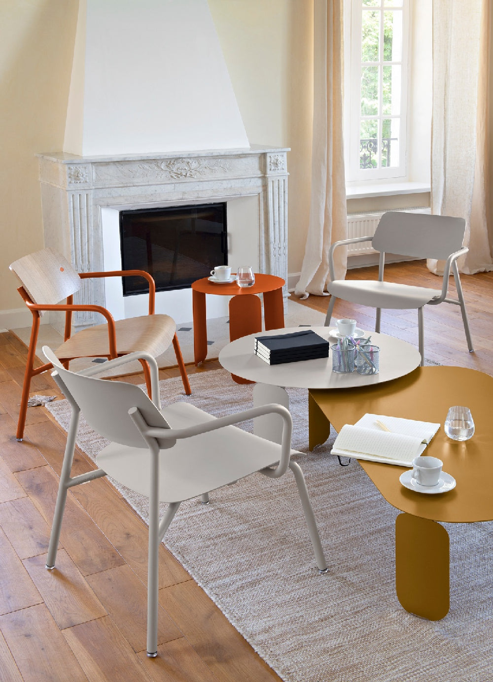 BeBop Round Low Table