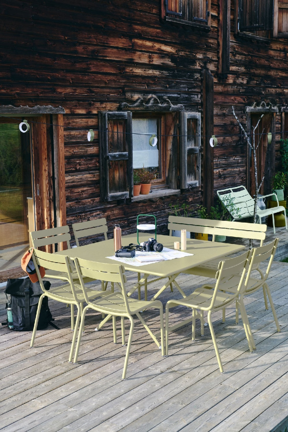 Caractere Square Dining Table