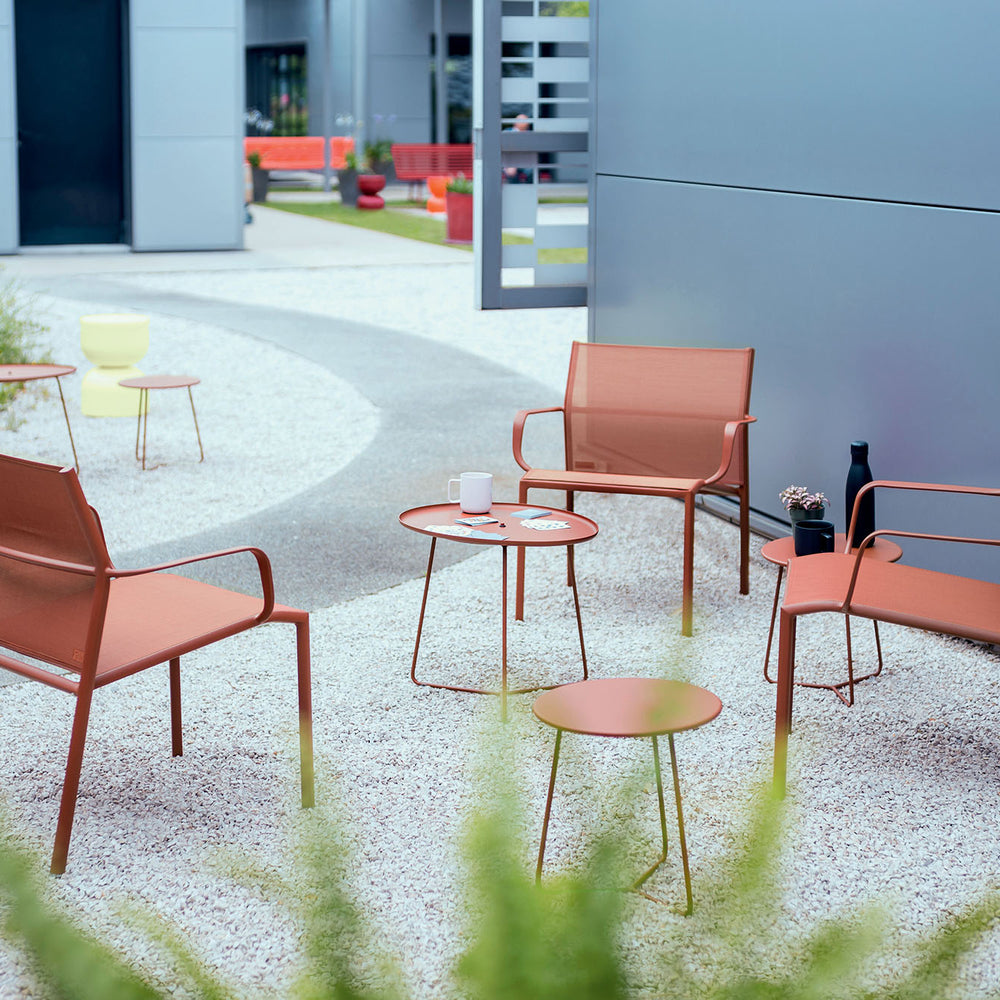 Cocotte Low Outdoor Table with Removable Tray