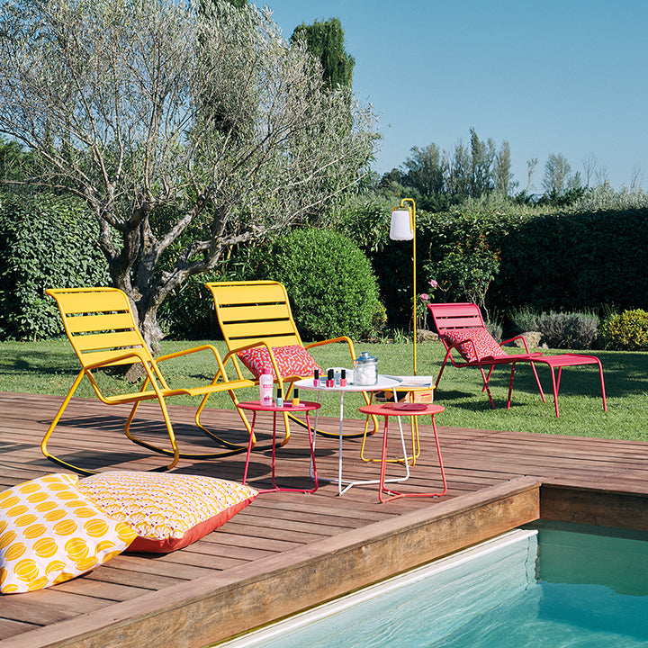 Cocotte Low Outdoor Table with Removable Tray