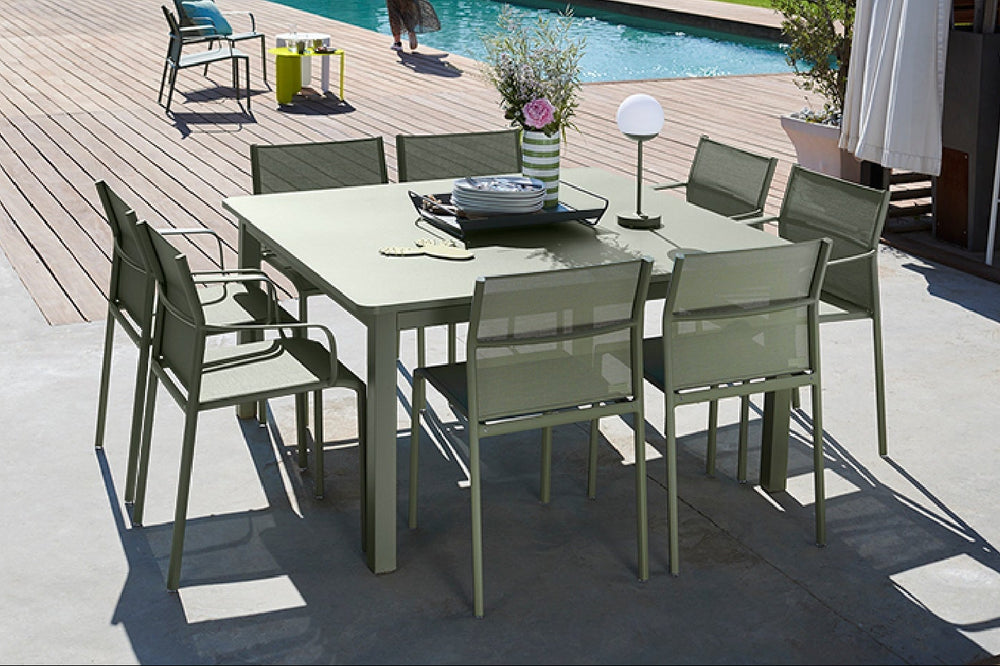Craft Dining Table