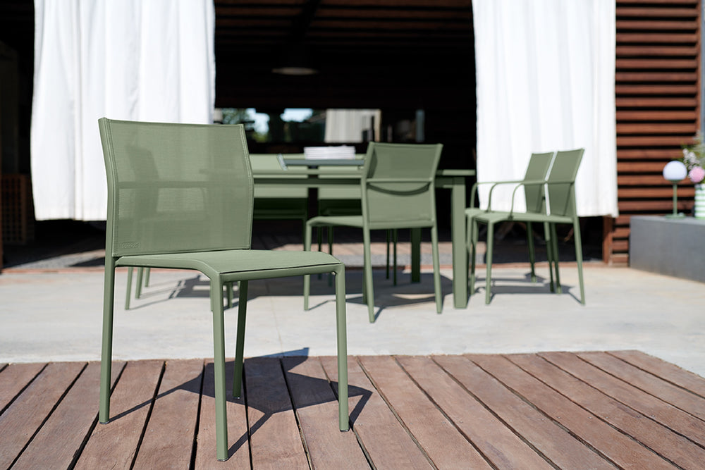 Craft Dining Table