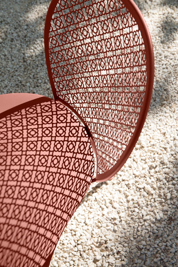 Lorette Conversation Bench