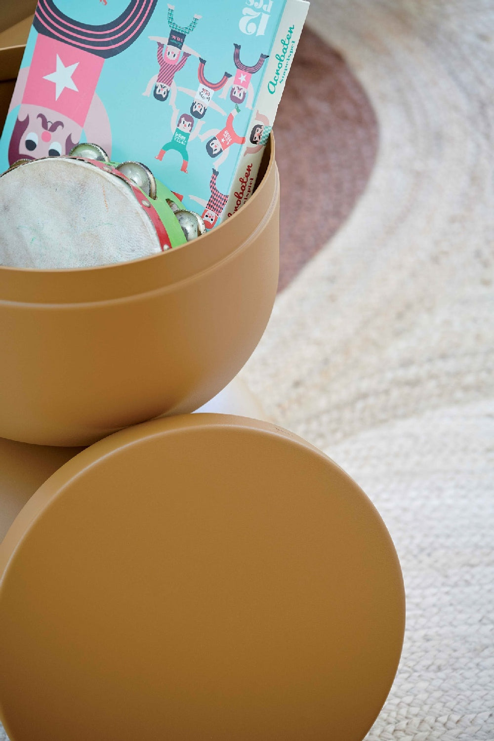 Piapolo Stool