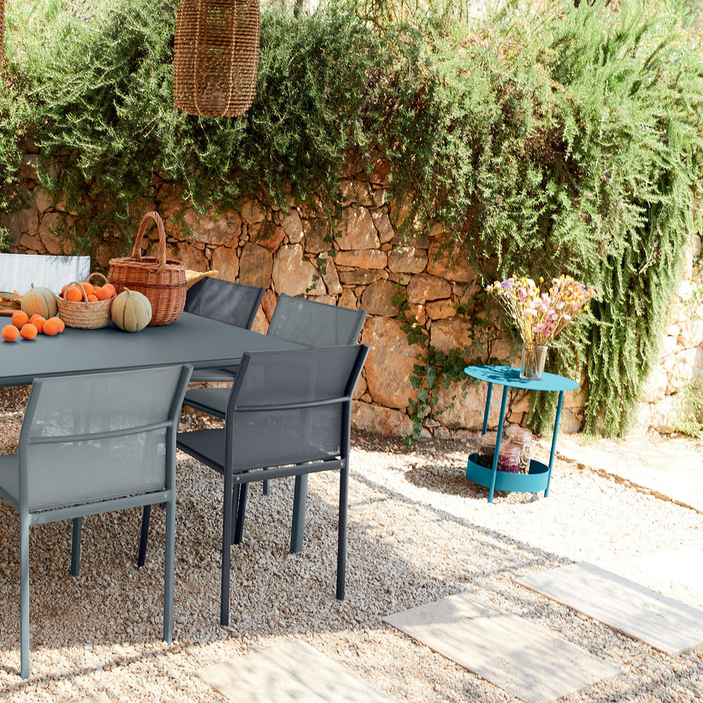 Salsa Outdoor Pedestal Table