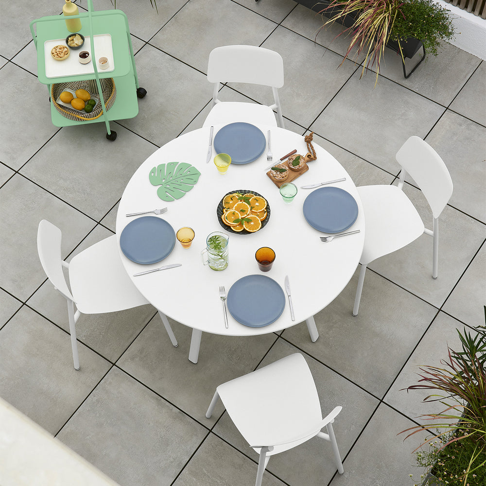 So'O Dining Table