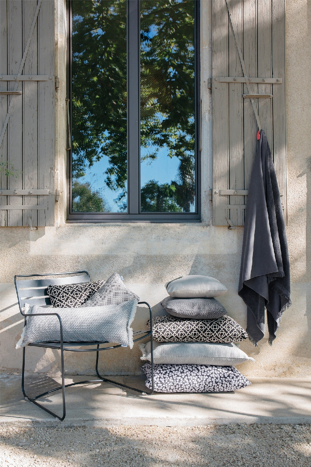 Surprising Low Armchair