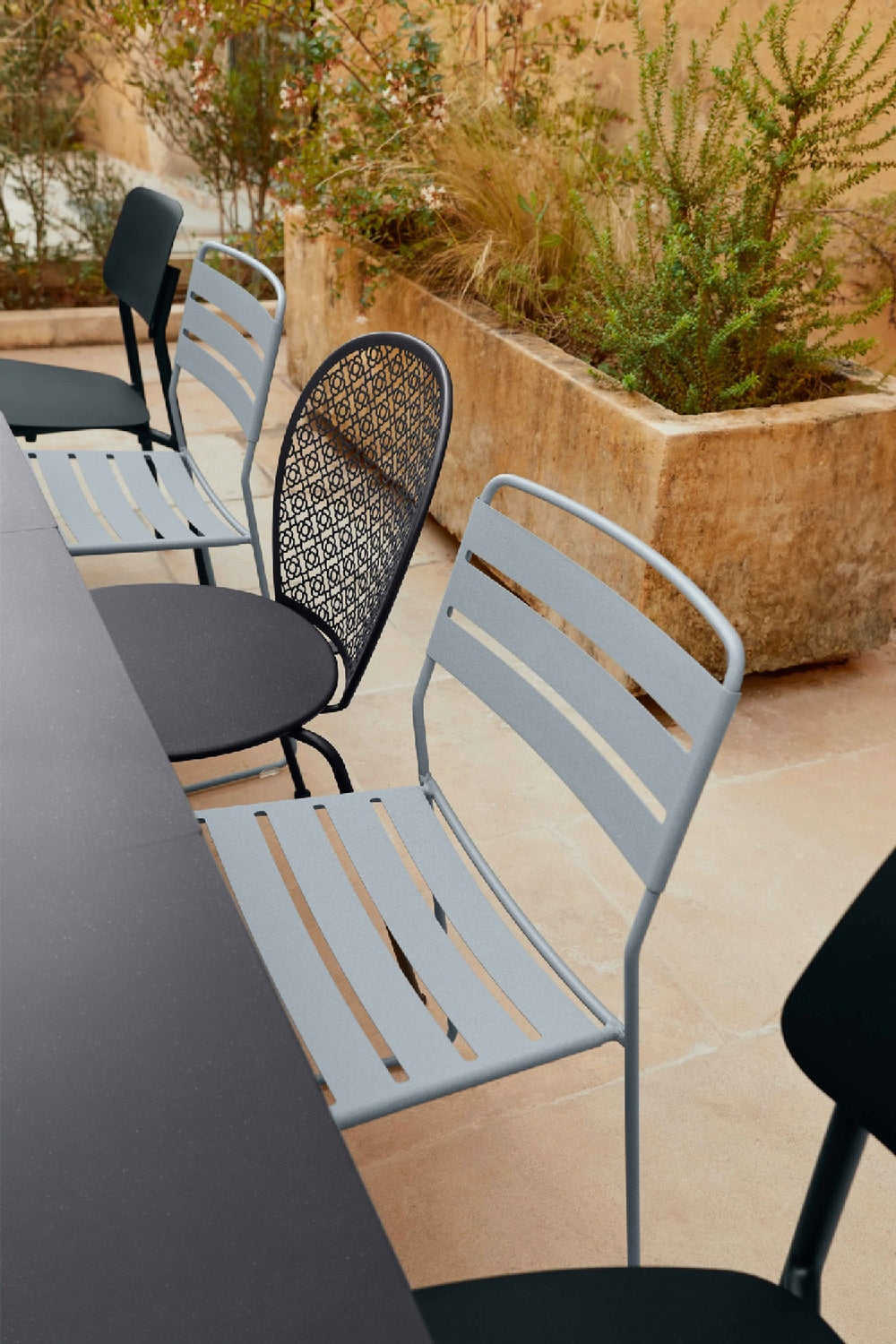 Surprising Outdoor Side Chair (Set of 2)