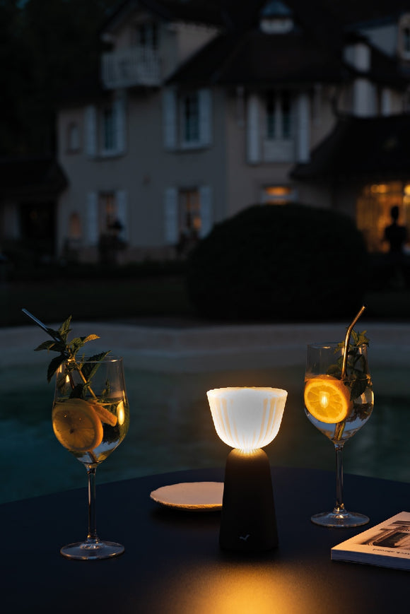 SWIING Portable Table Lamp