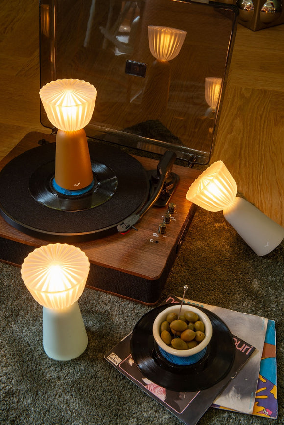 SWIING Portable Table Lamp