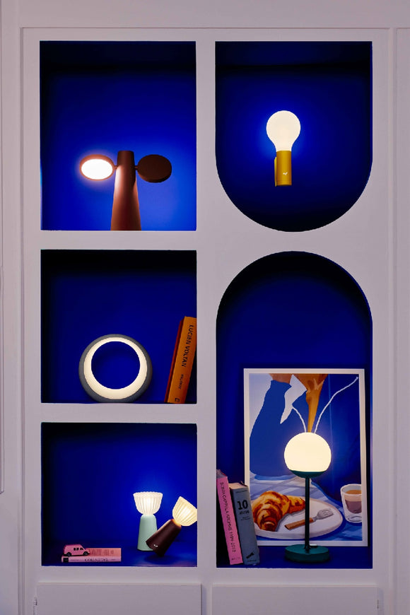 SWIING Portable Table Lamp