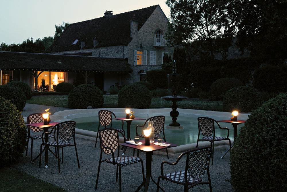 SWIING Portable Table Lamp