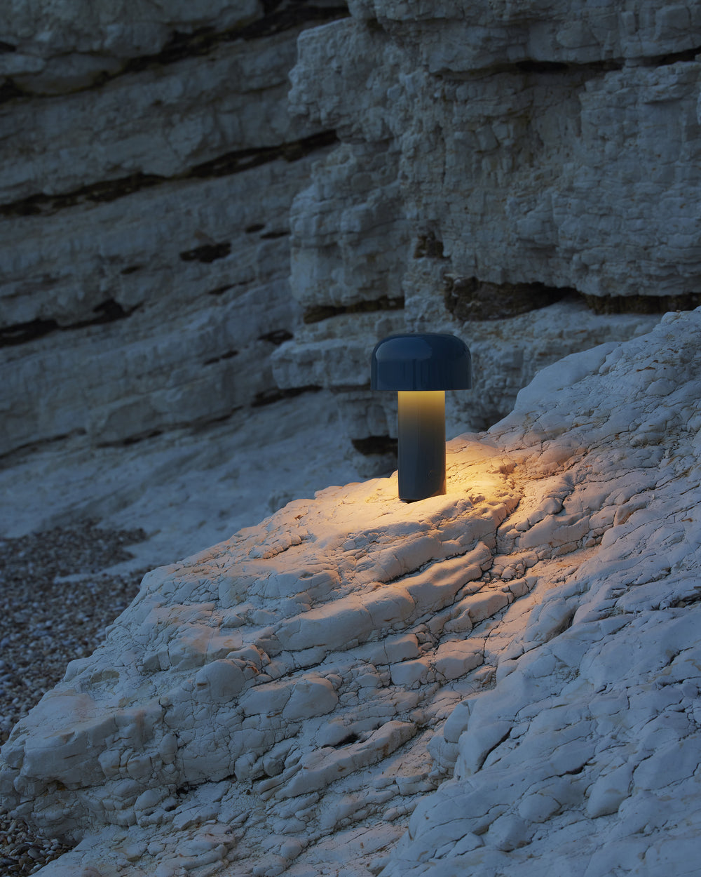 Bellhop LED Outdoor Rechargeable Table Lamp