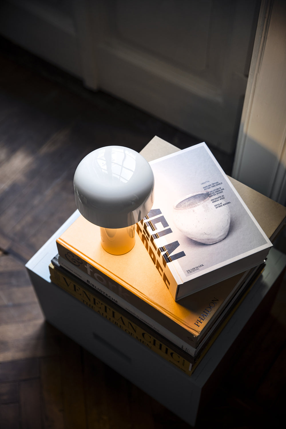 Bellhop LED Outdoor Rechargeable Table Lamp