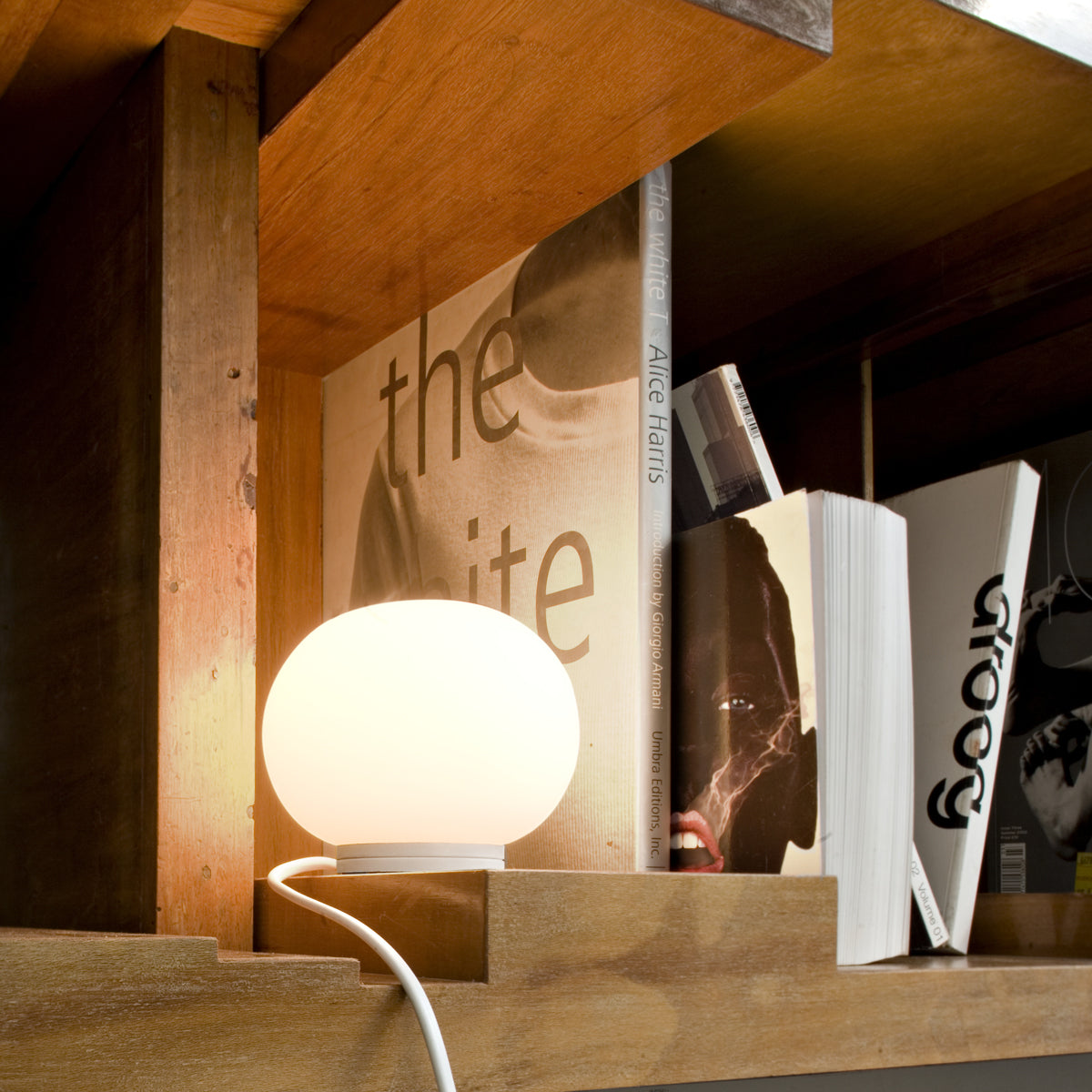 FLOS Glo-Ball Table Lamp - 2Modern