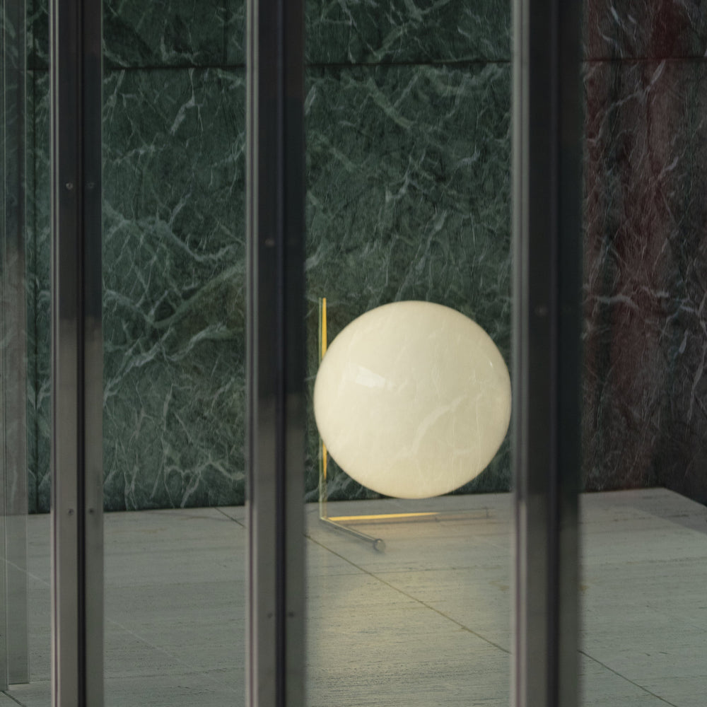 IC Lights Table Lamp