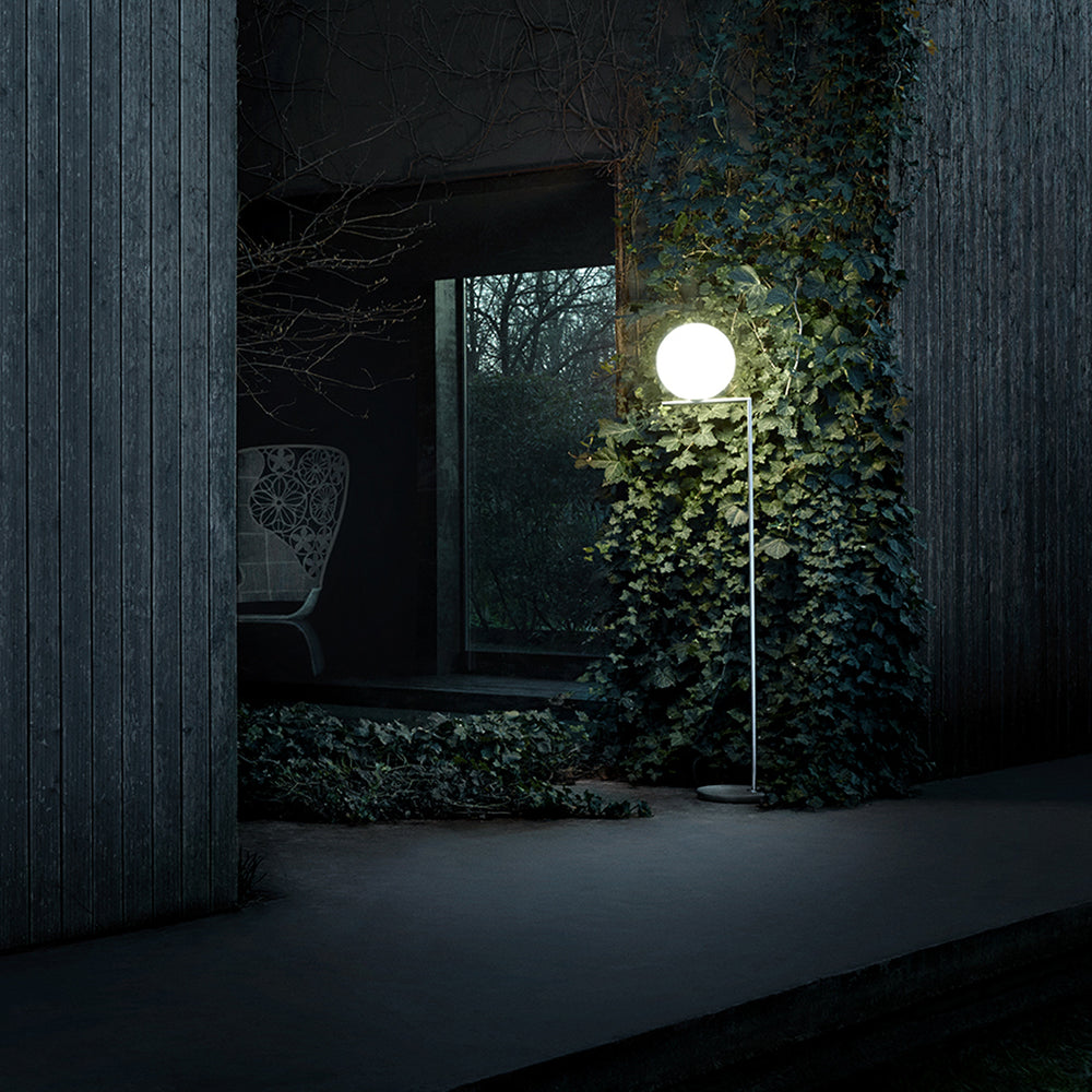 IC Outdoor Floor Lamp