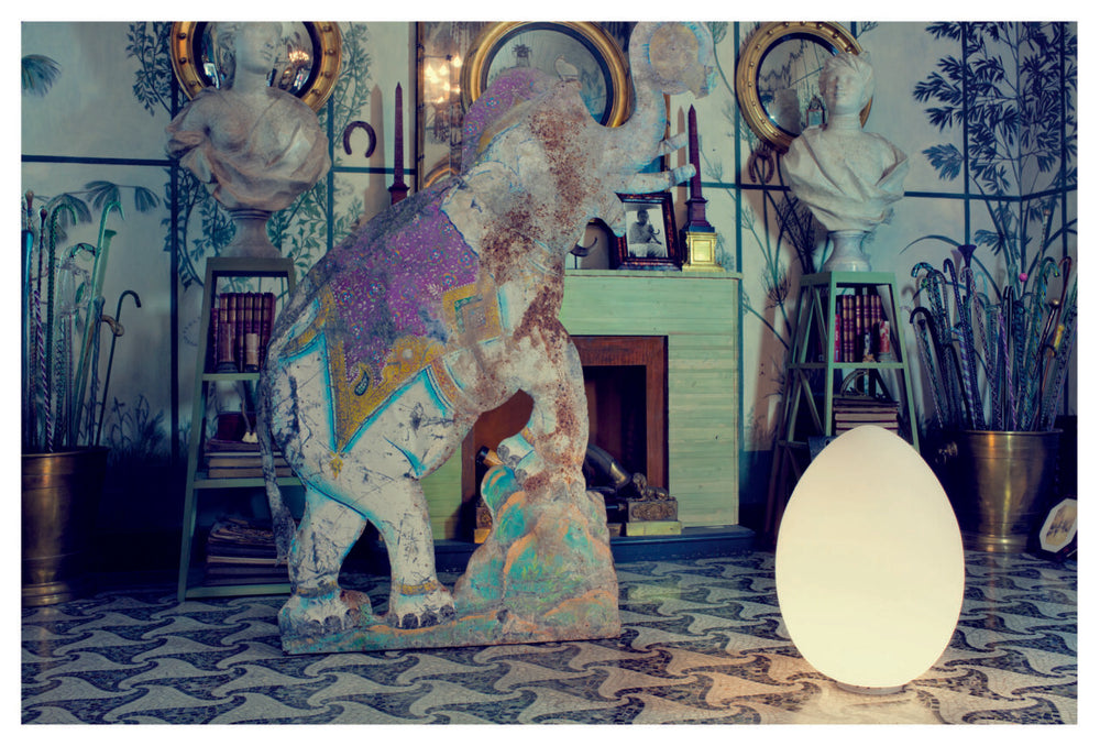 Uovo Table Lamp
