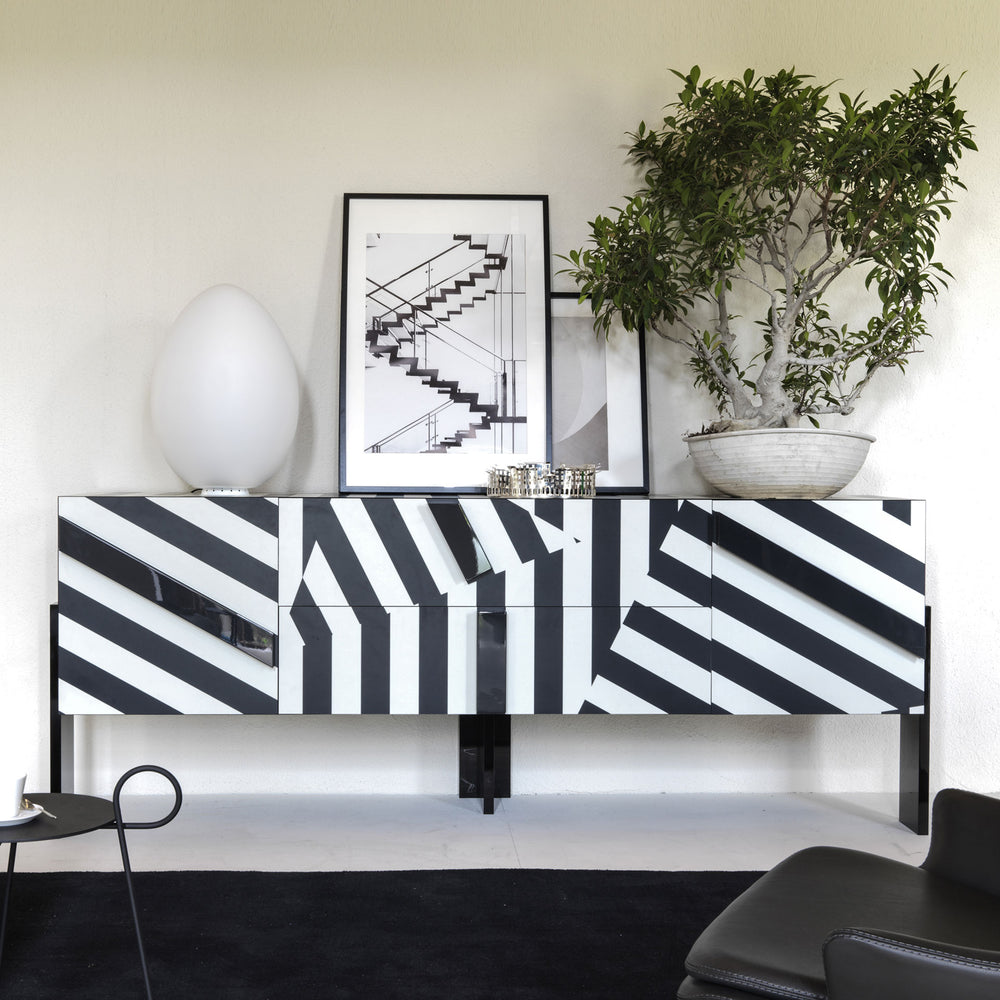 Uovo Table Lamp