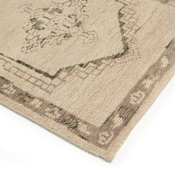 Astana Runner