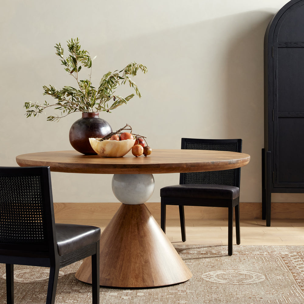 Bibianna Round Dining Table