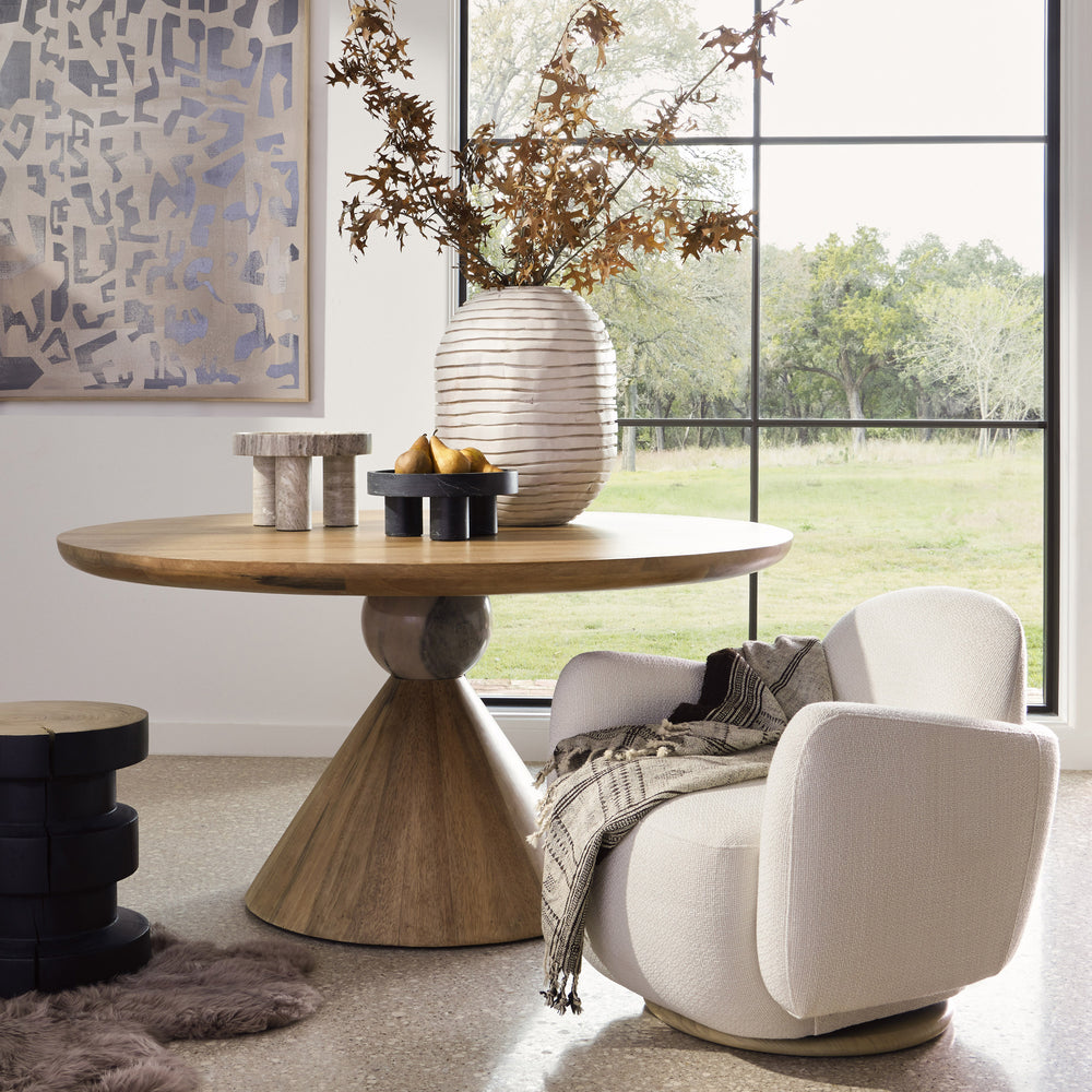 Bibianna Round Dining Table