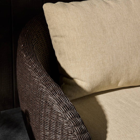 Cyra Outdoor Swivel Chair