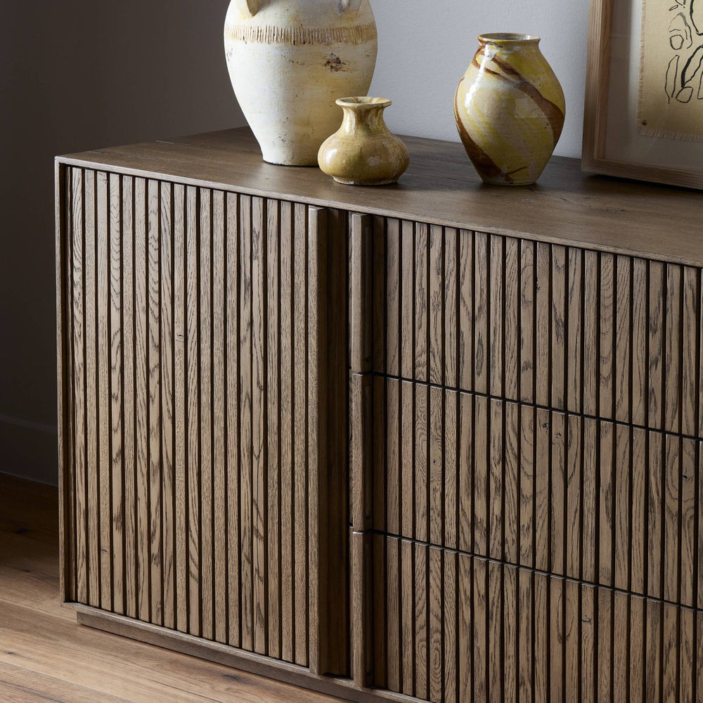 Leo Media Console