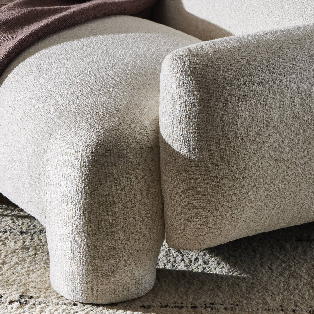 Mingh Lounge Chair