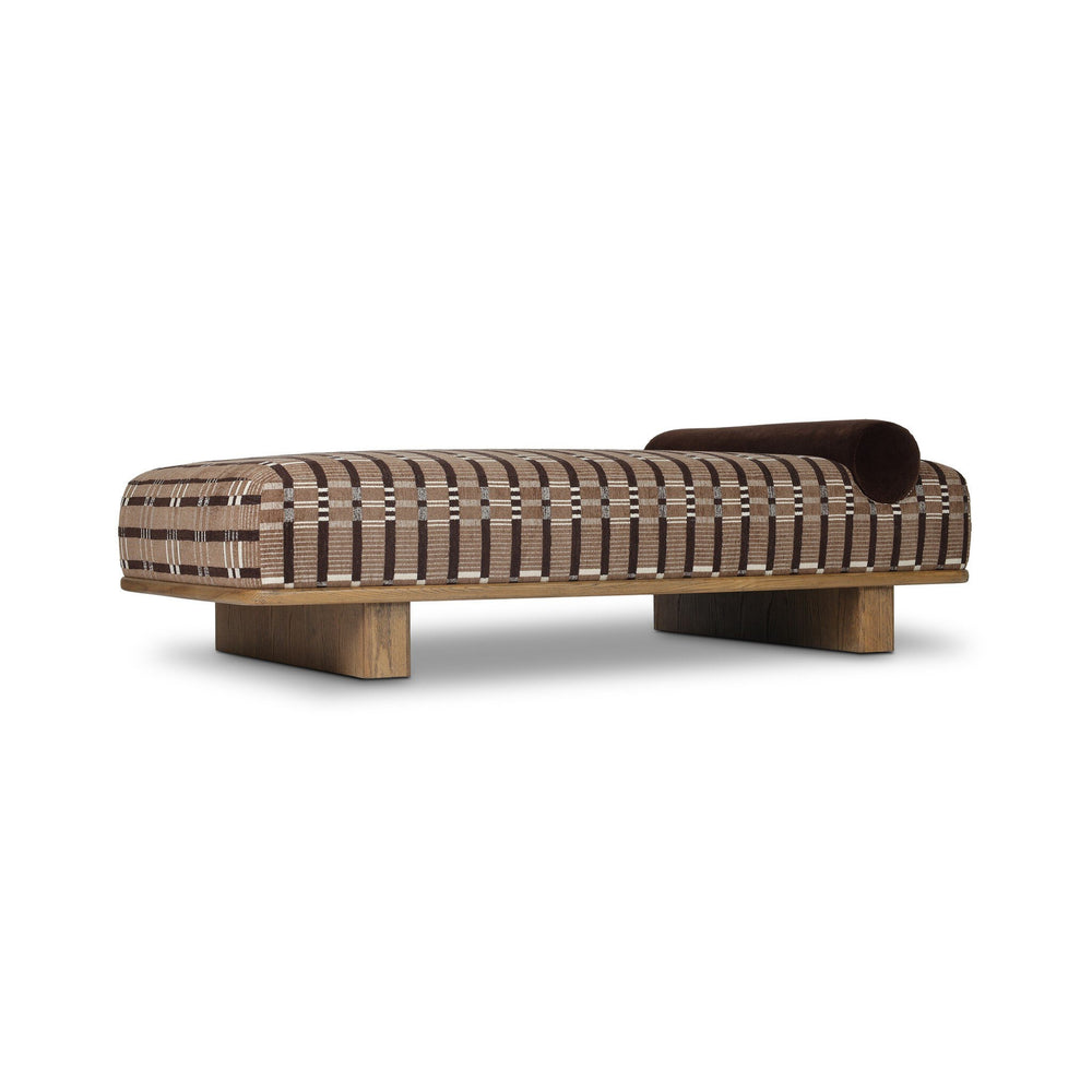 Teia Chaise Lounge