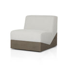 V Outdoor Lounge Chair