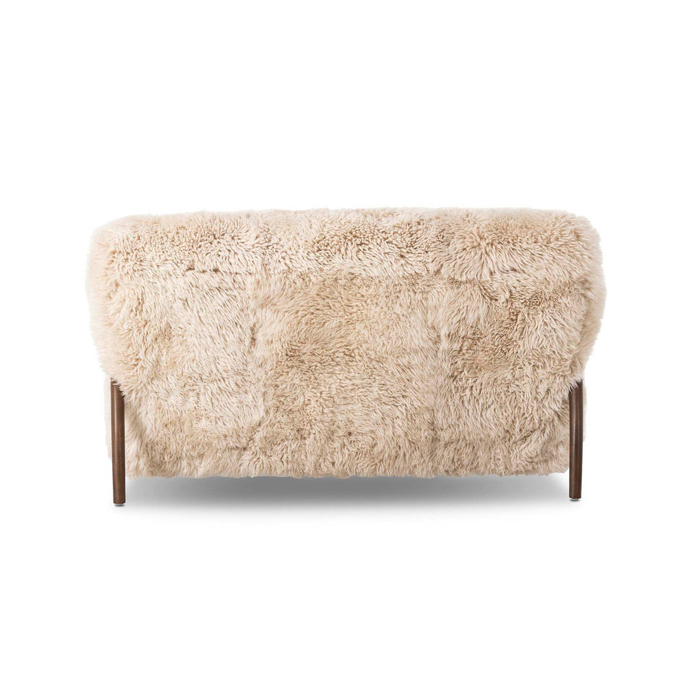 Sandro Settee