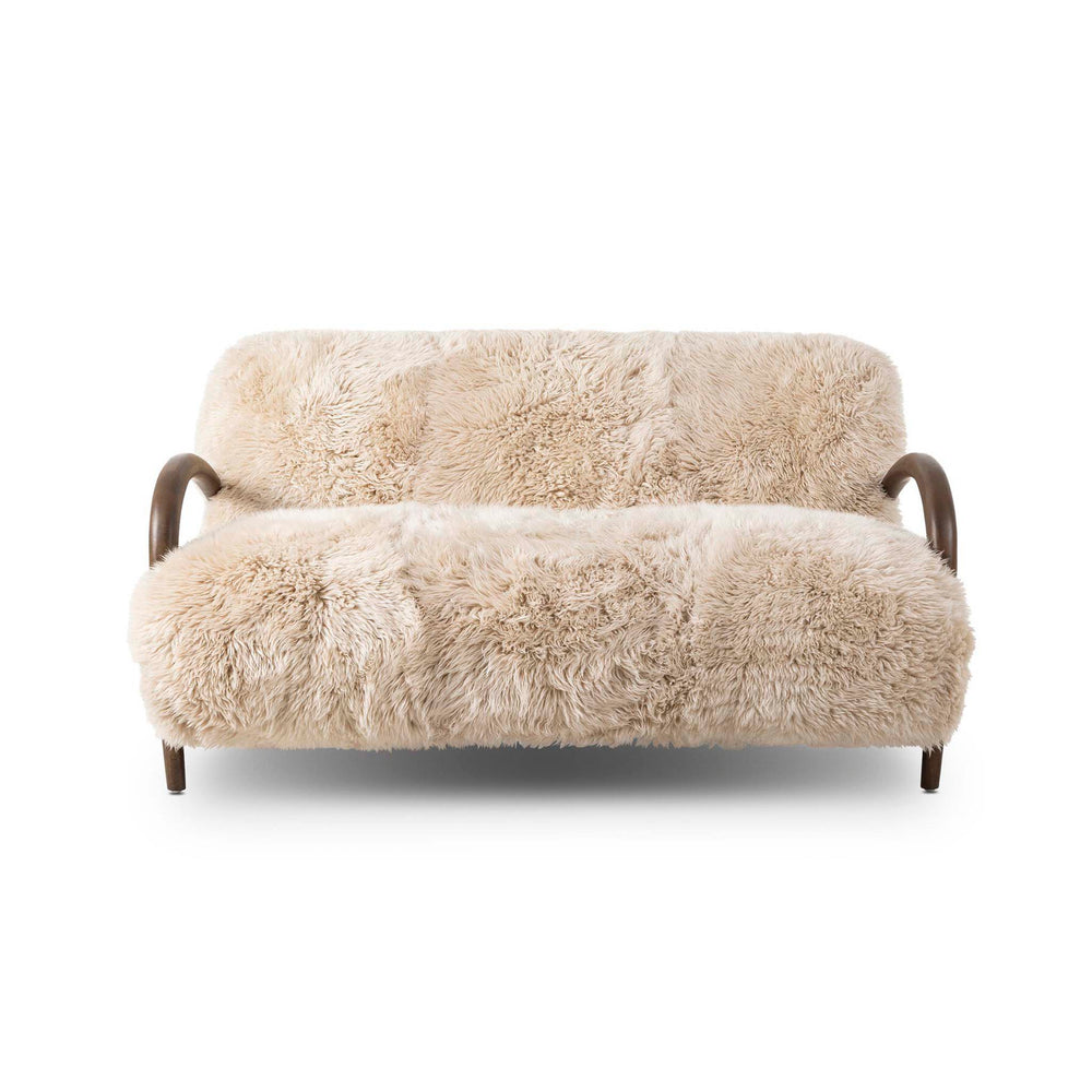 Sandro Settee