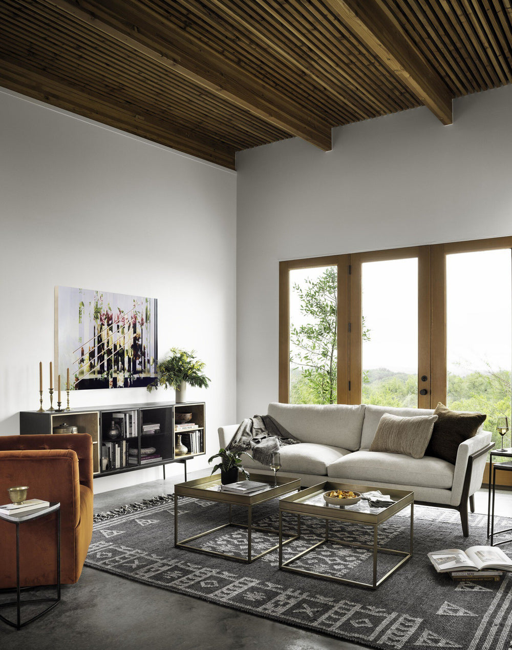 Hanover Swivel Chair