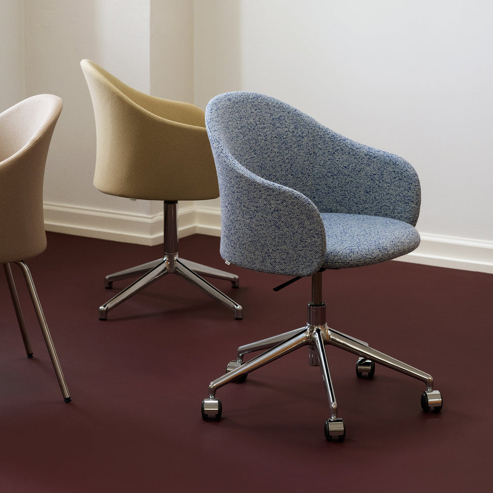 Gomo 5-Star Swivel Armchair