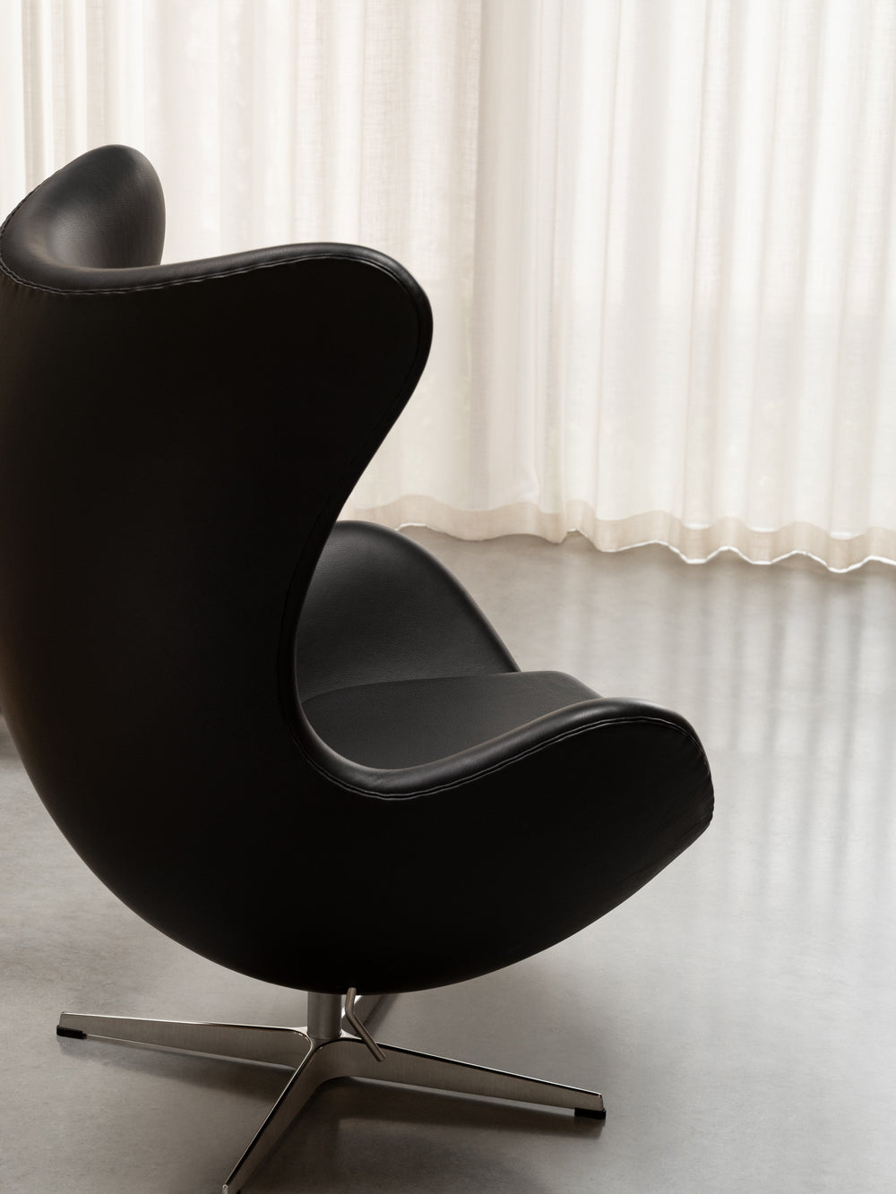Egg Lounge Chair