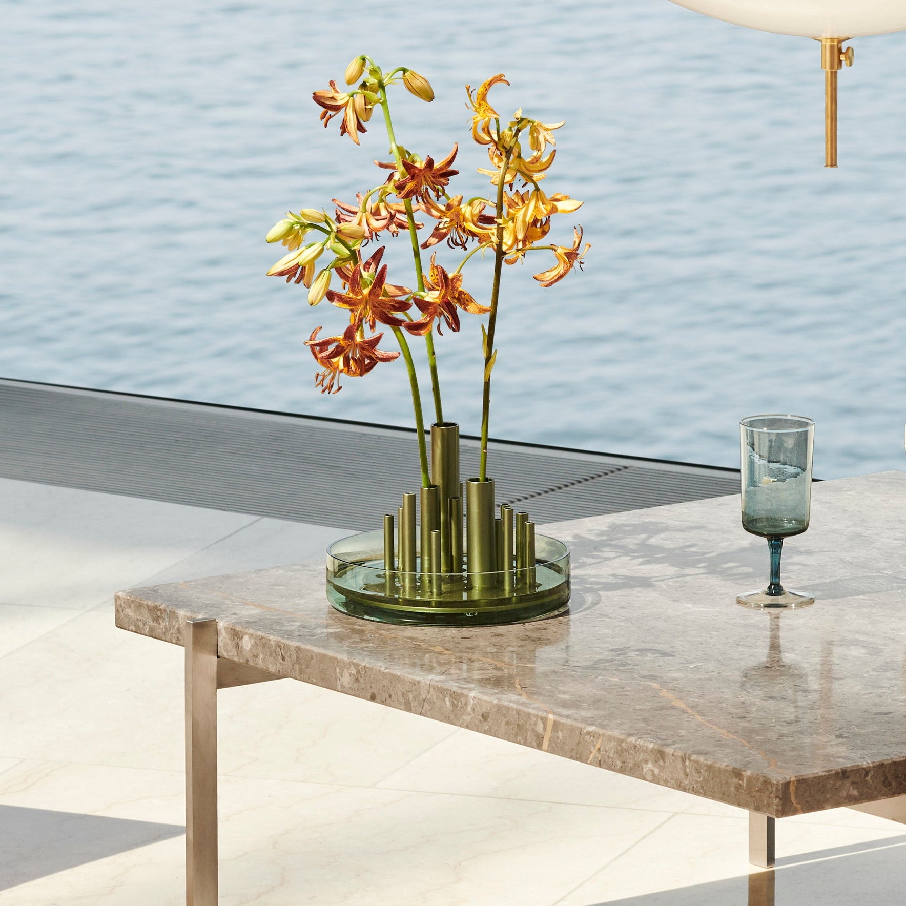 FRITZ HANSENフリッツ・ハンセンハイメアジョンIKERU VASE Fritz Hansen Ikeru Vase - 2Modern