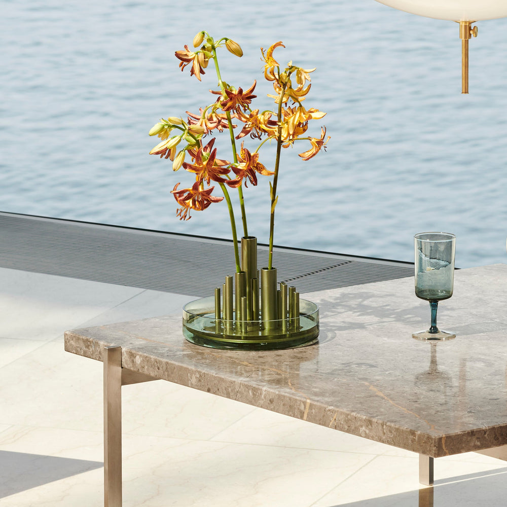 Ikeru Vase