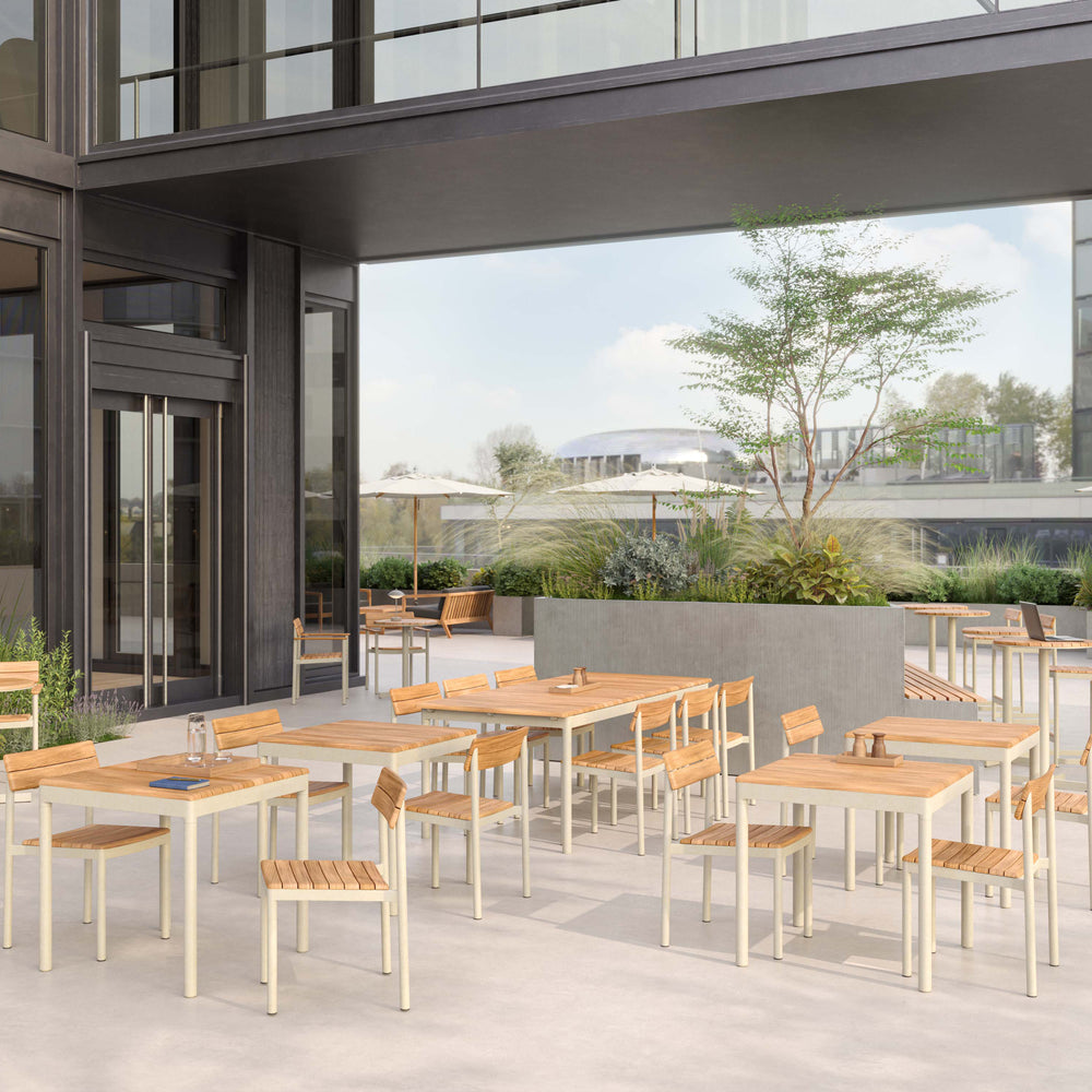 Pelagus Square Outdoor Table