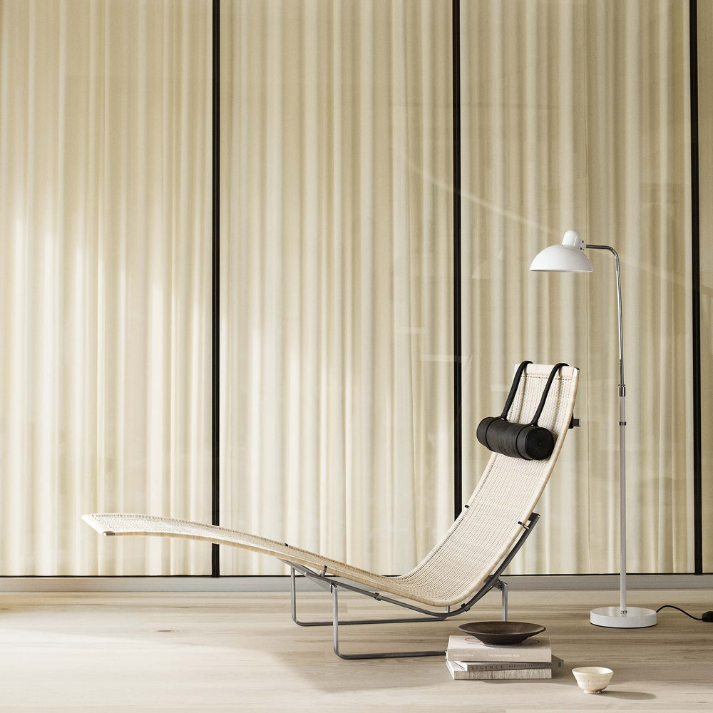 PK24 Wicker Lounge Chair