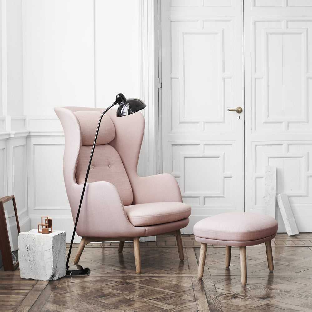 Ro Lounge Chair