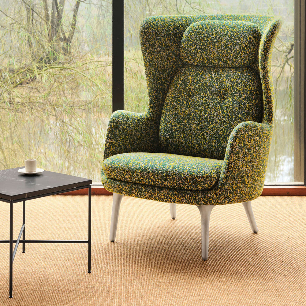 Ro Lounge Chair