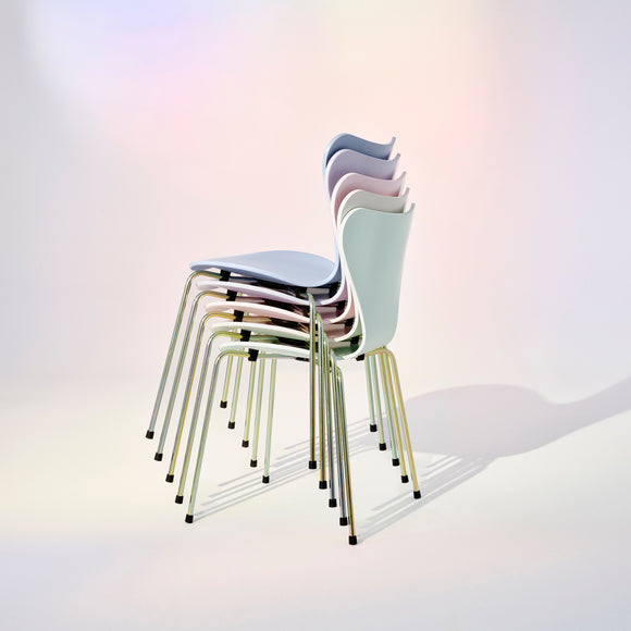 Series 7 Limited Edition 7:14 AM Chair