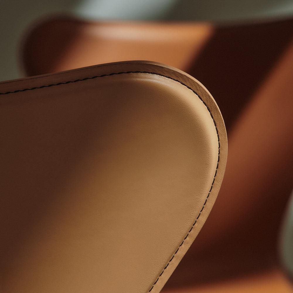 Series 7 Tailored Chair