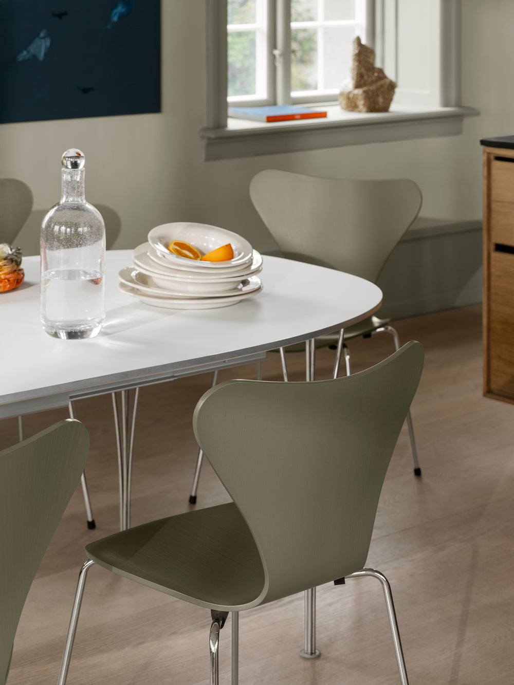 Superellipse Extendable Dining Table