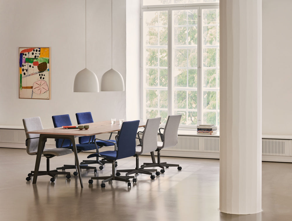 Suspence Pendant Light