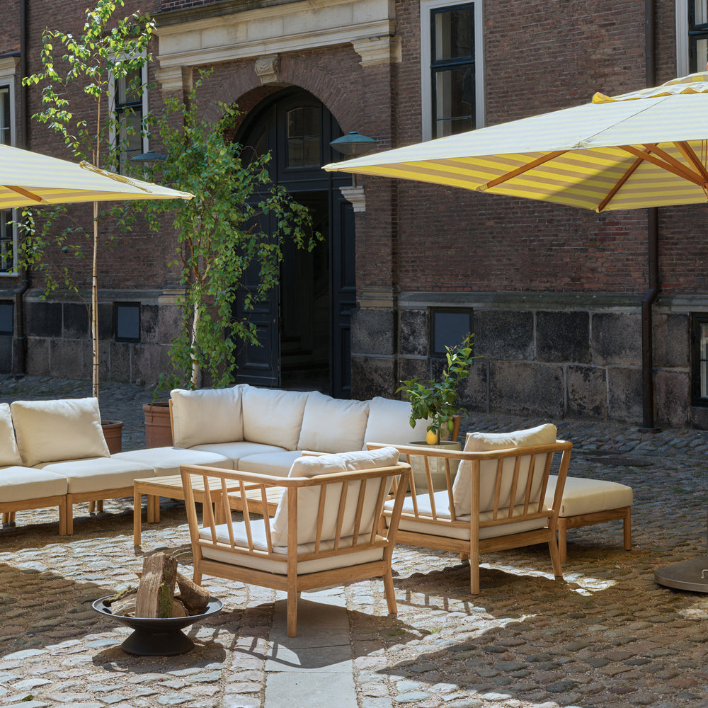 Tradition Outdoor Lounge Chair
