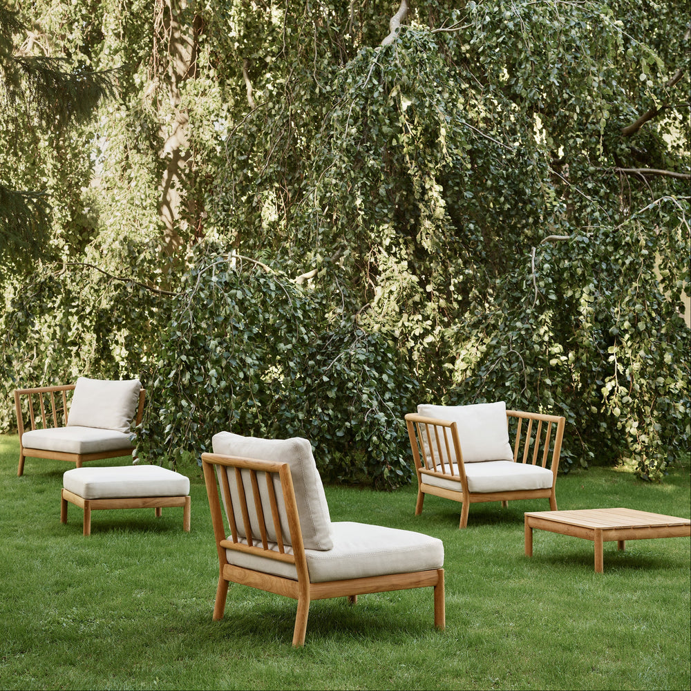 Tradition Outdoor Lounge Chair