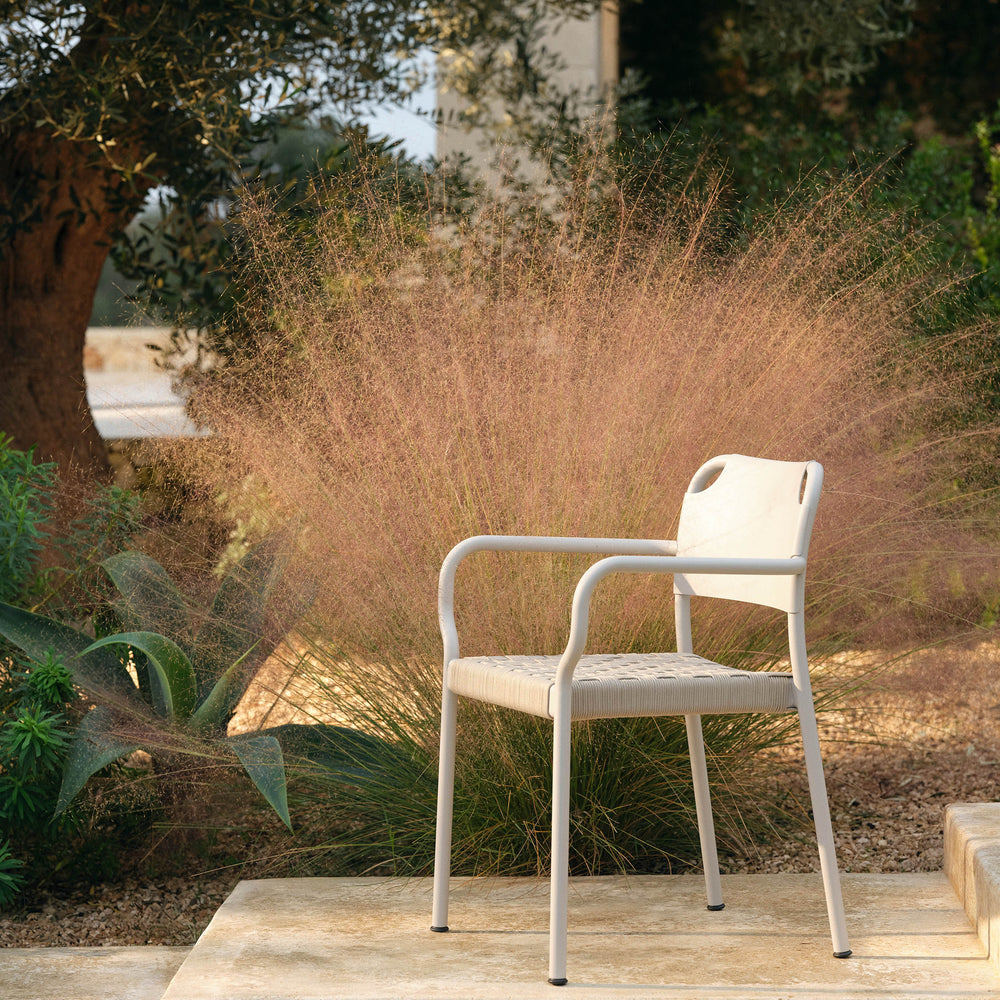 Vind Outdoor Dining Armchair